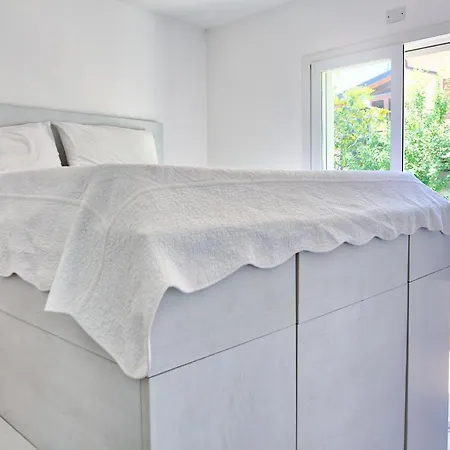 Emanuele Costarainera