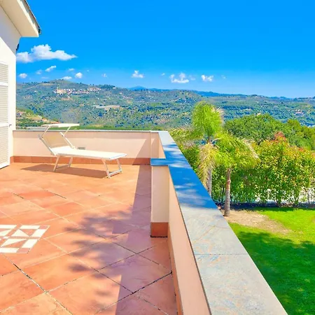 빌라 Emanuele Costarainera