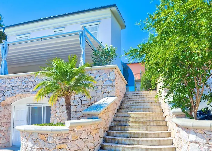 Emanuele Costarainera